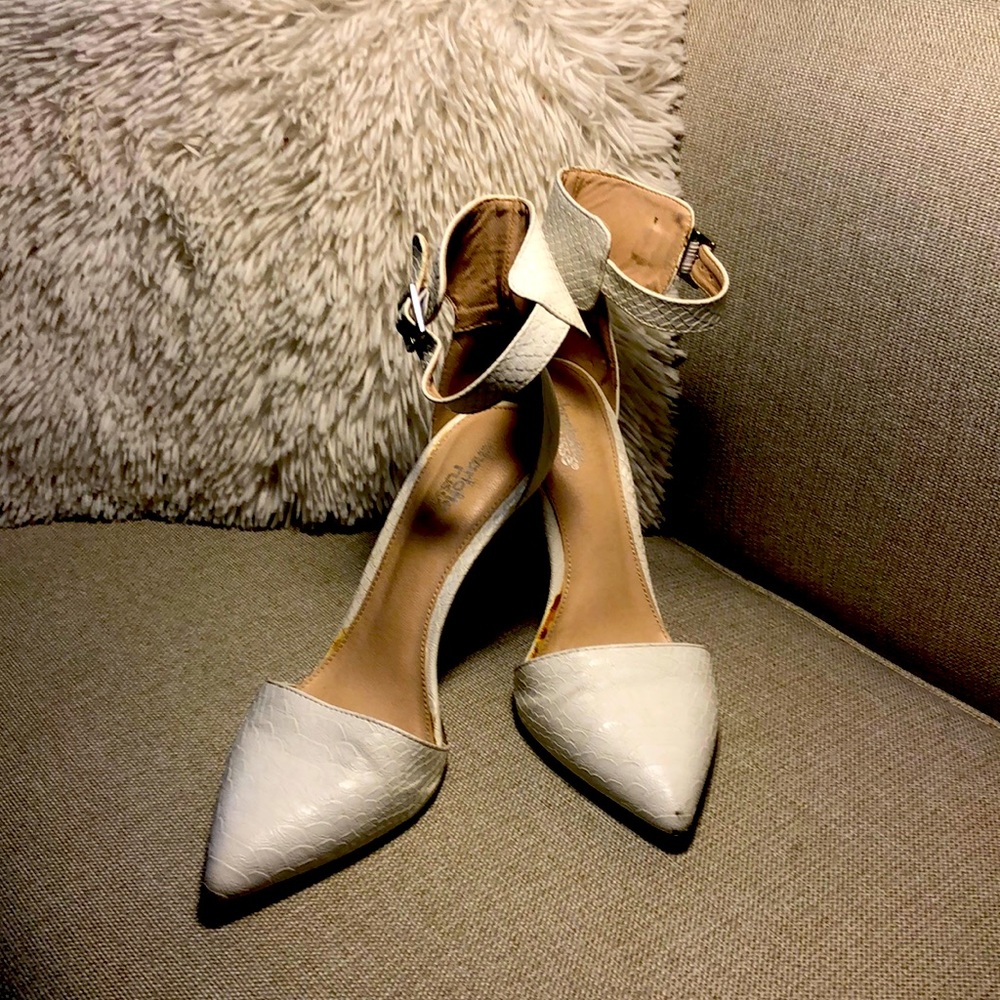 BEIGE AND BEAUTIFUL!